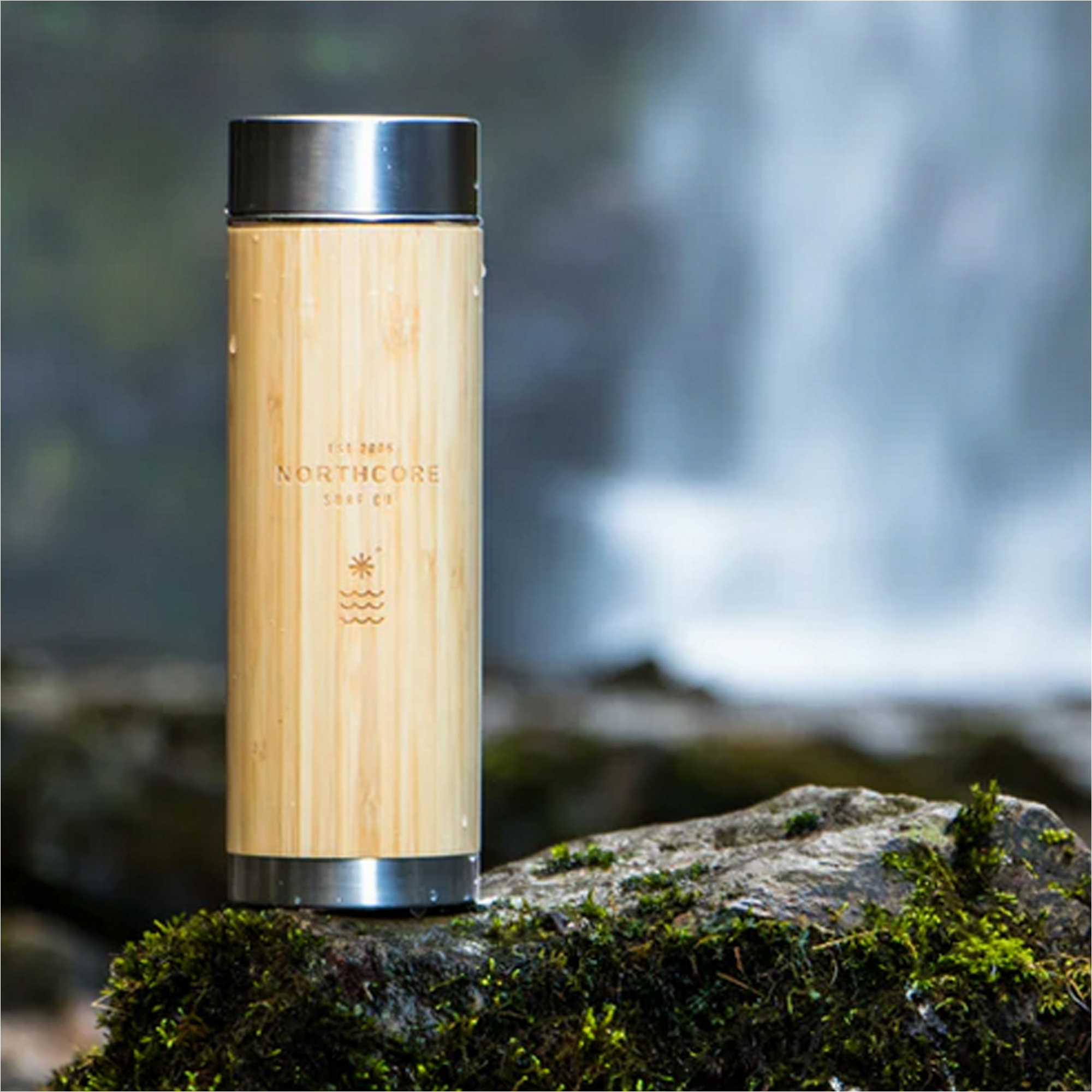 2026 Northcore Borraccia In Bambù E Acciaio Inox Con Boccale Da 360 Ml NOCO97B